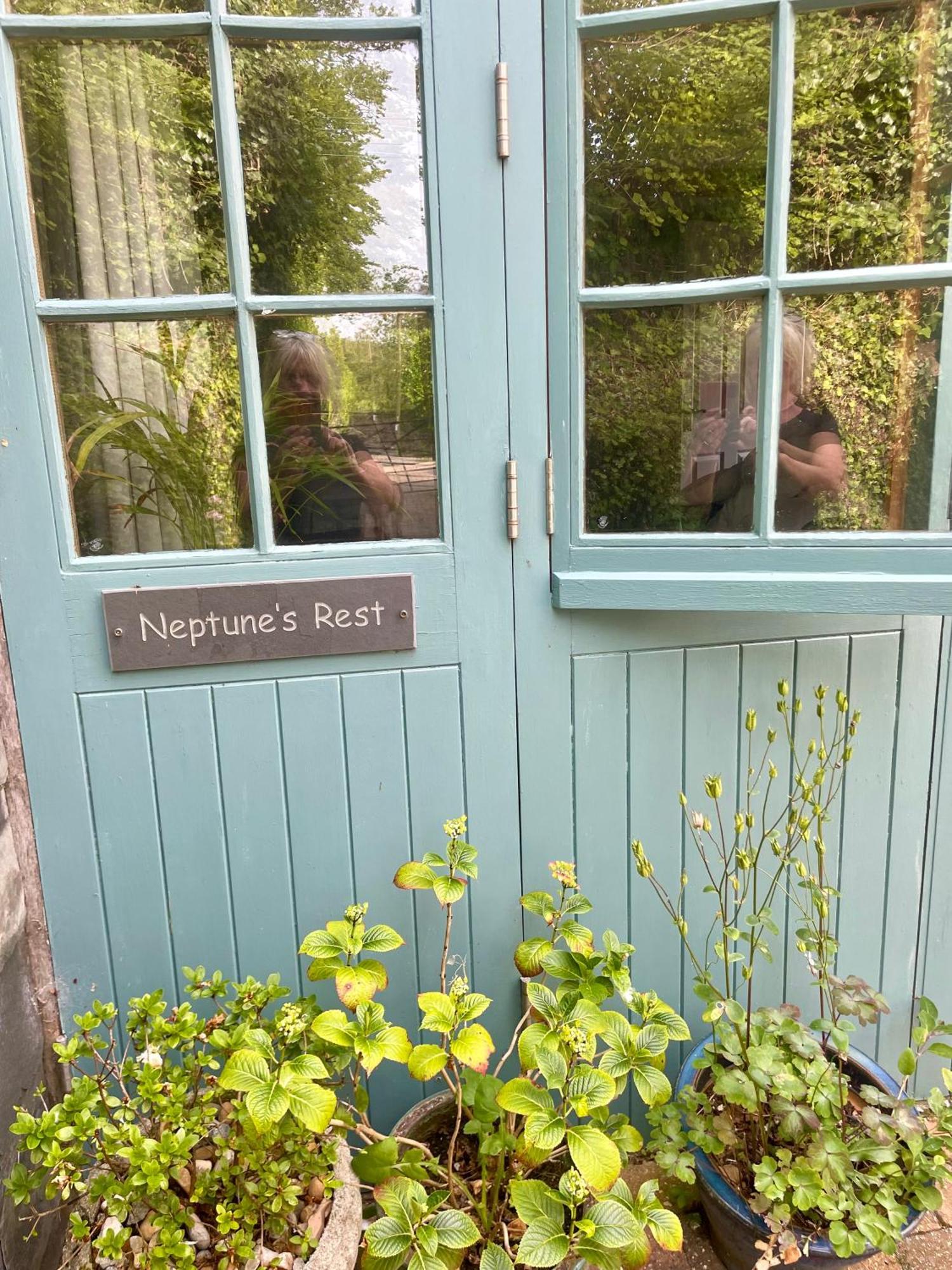 Neptunes Rest เซนต์ออสเทลล์ ภายนอก รูปภาพ